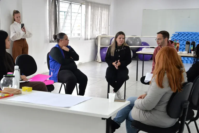 Projeto oferece suporte emocional e troca de experiências para fortalecer mães e pais de crianças atípicas