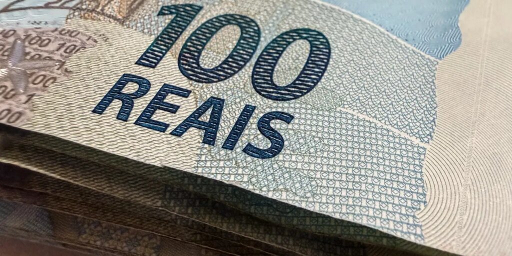 img 7609 1 Dólar cai para menor nível em um mês; bolsa estável