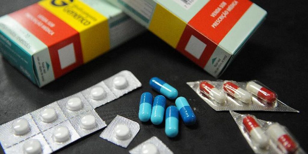 Preço de remédios varia até 2.400% em farmácias de SP 1 medicamentos Preço de remédios varia até 2.400% em farmácias de SP