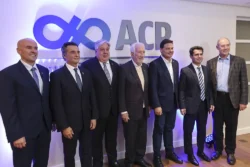 Governador em exercício Darci Piana e lideranças estaduais participaram das sessões solenes, promovidas pela Assembleia Legislativa, que reconheceram o impacto histórico da Associação Comercial e das escolas adventistas