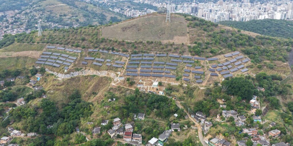 Usina solar em Niterói: Economia, sustentabilidade e impacto social 1 usina solar no morro do boa vista em niteroi rj. credito leonardo simplicio 1 Usina solar em Niterói: Economia, sustentabilidade e impacto social