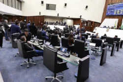 Sessões plenárias ordinárias foram realizadas no dia 11, terça-feira, na Assembleia Legislativa do Paraná