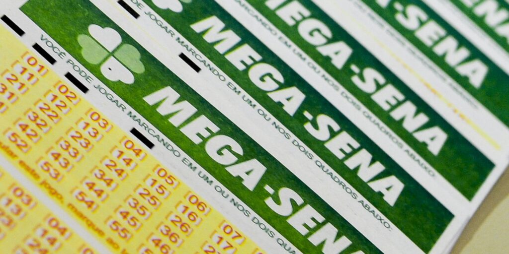 mega sena mcajr abr 2904223679 Mega-Sena Acumulada: R$ 30 milhões em Jogo