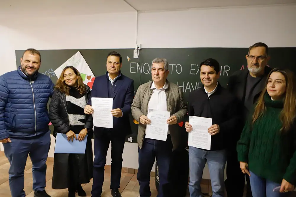 Sandro Alex e Alexandre Curi firmam compromisso com APAEs do Paraná 3 sandro alex apaes