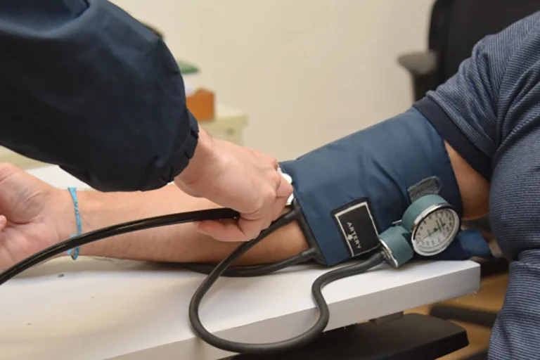 Baixas temperaturas registradas durante o inverno exigem reforço nos cuidados com a saúde cardiovascular e prevenção de doenças