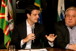 Prefeito Eduardo Pimentel apresentou resultados de Curitiba ao Conselho Político da ACP