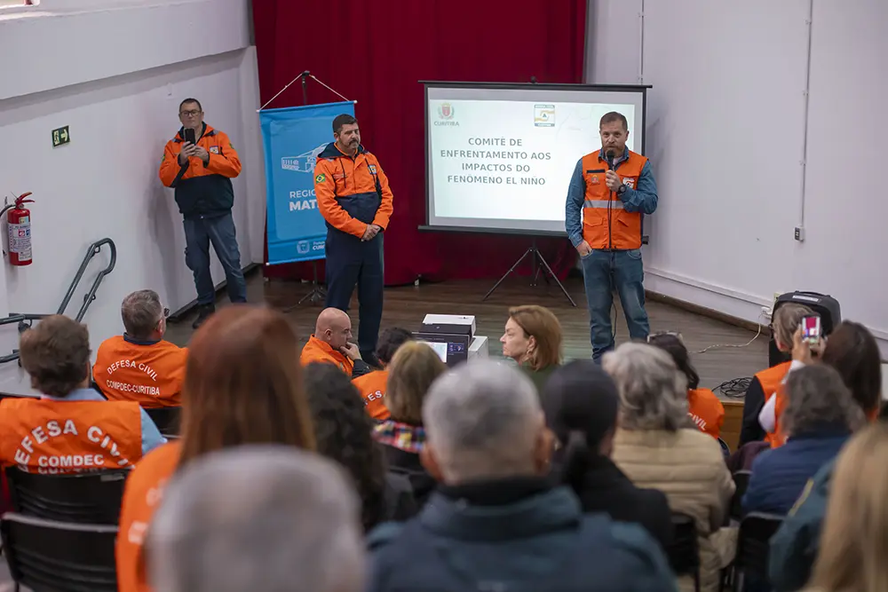 Prefeitura de Curitiba intensifica monitoramento e obras para mitigar efeitos do fenômeno climático El Niño na capital