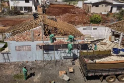 O fundo emergencial custeia a recuperação da estrutura física de propriedades danificadas e a compra de eletrodomésticos