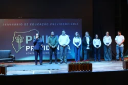 A prefeita Rosa Maria reforçou o compromisso da administração com a governança fiscal e a proteção dos direitos dos servidores