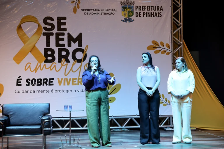 Durante a abertura da programação, a prefeita Rosa Maria destacou a relevância de transformar o bem-estar psicológico em uma pauta permanente e acessível na gestão pública