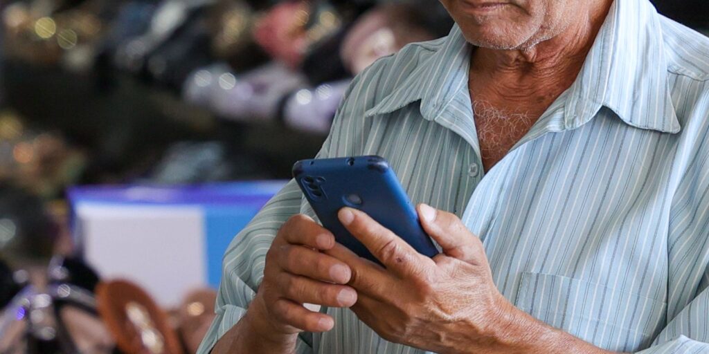 pzzb3518 Biometria facial obrigatória na telefonia móvel