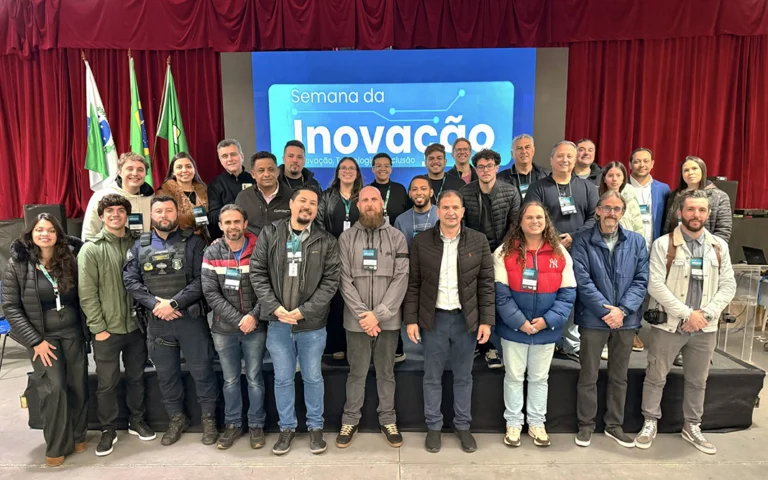 O evento concentrou representantes do poder público, instituições de ensino, empresas e pesquisadores